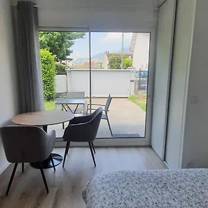  Appartement Calme Dans Habitee, Parking Prive Et Gratuit